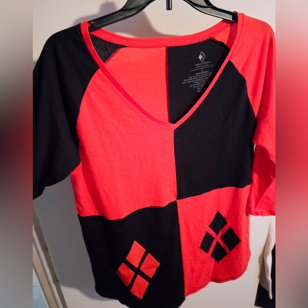 Harley Quinn three quarter sleeve tshirt.